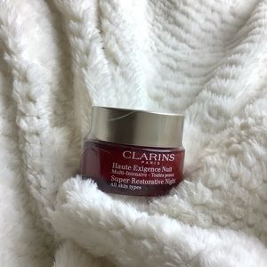 Clarins